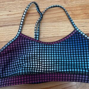 Lululemon sports bra